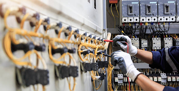 Professional Electrician technician working in West Hills, NY